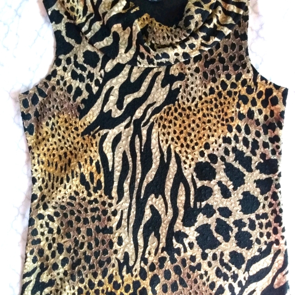 West End Scoop Neck Tank